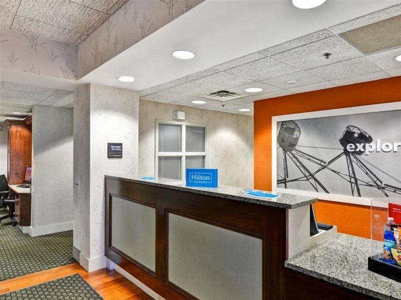 Hampton Inn Bloomsburg Eksteriør billede
